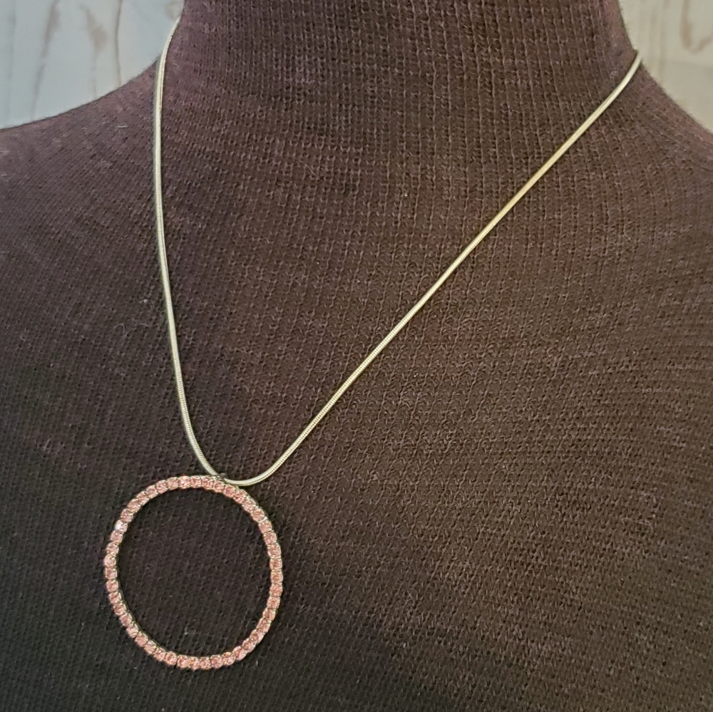 Vintage 90s silvertone snake chain necklace with pink rhinestones circles